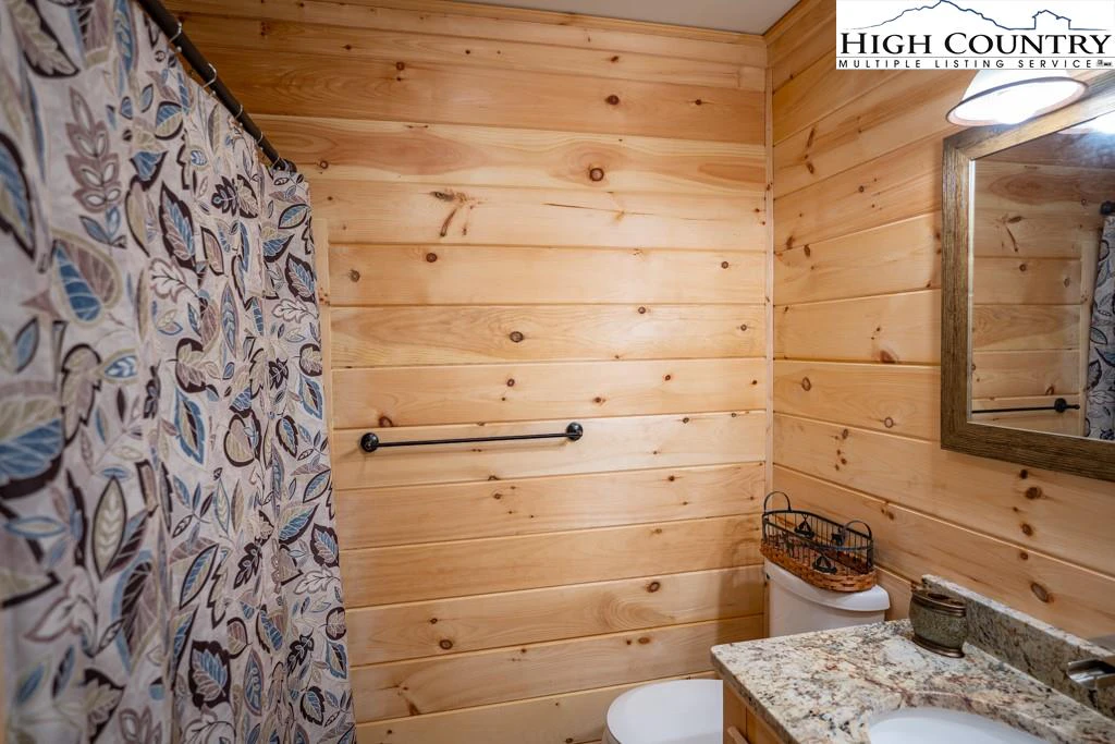 Image number 2 for the current listing