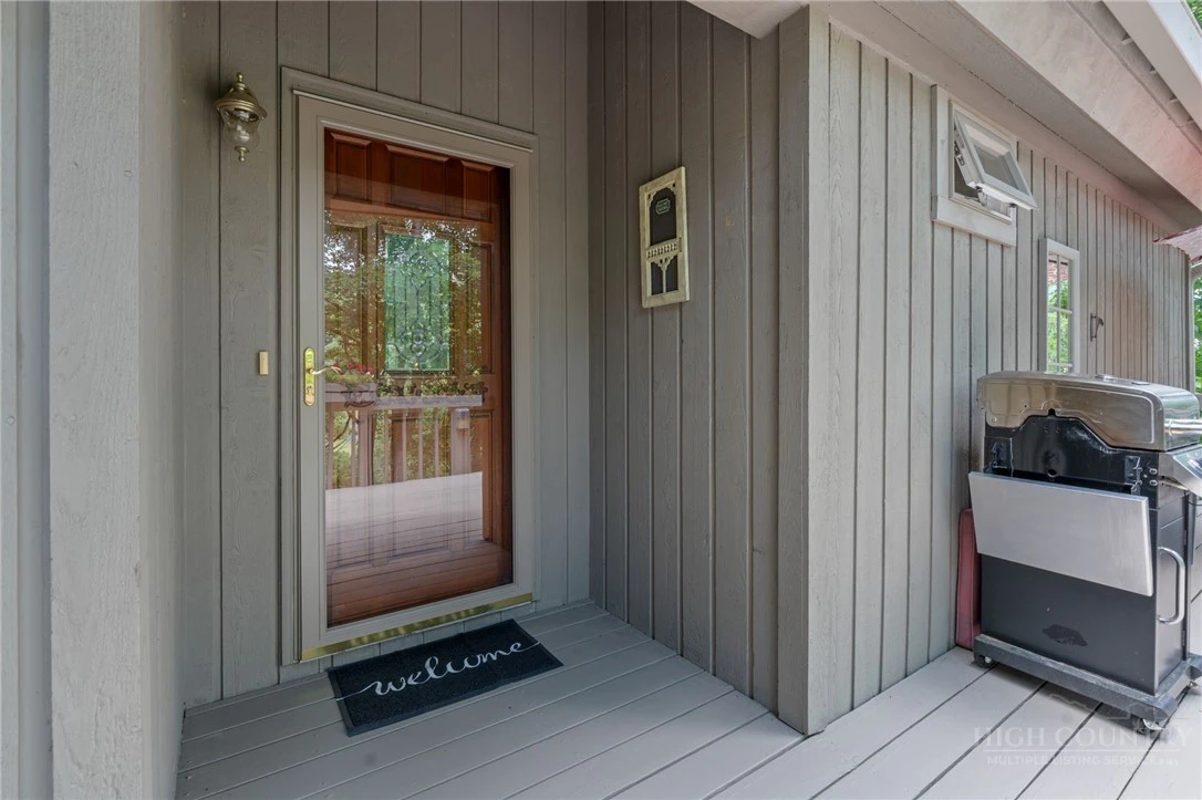 Image number 7 for the current listing