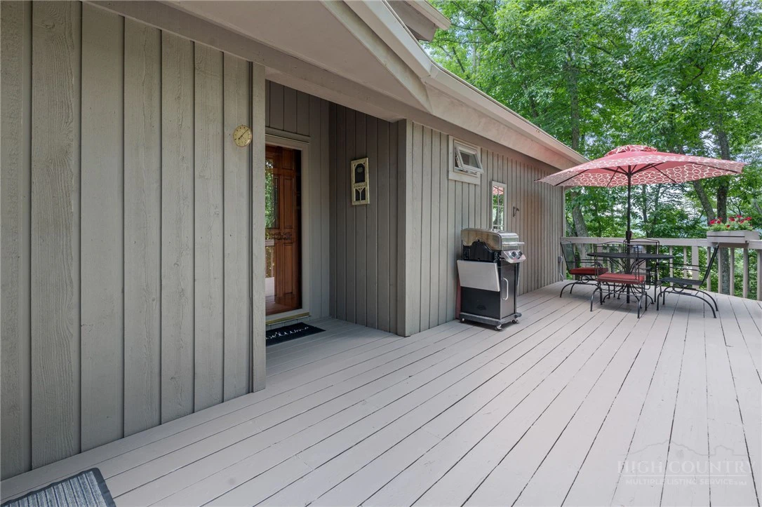 Image number 5 for the current listing