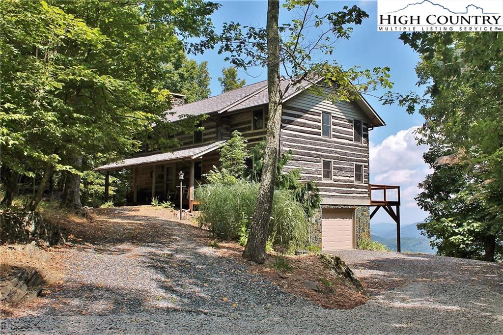 Image number 1 for the current listing