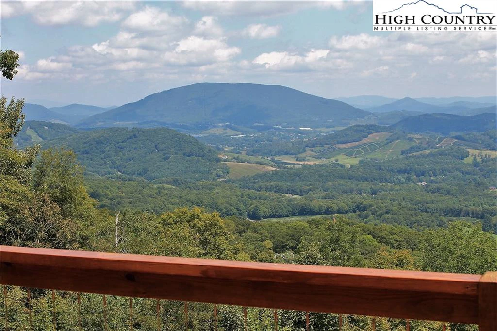 Image number 20 for the current listing