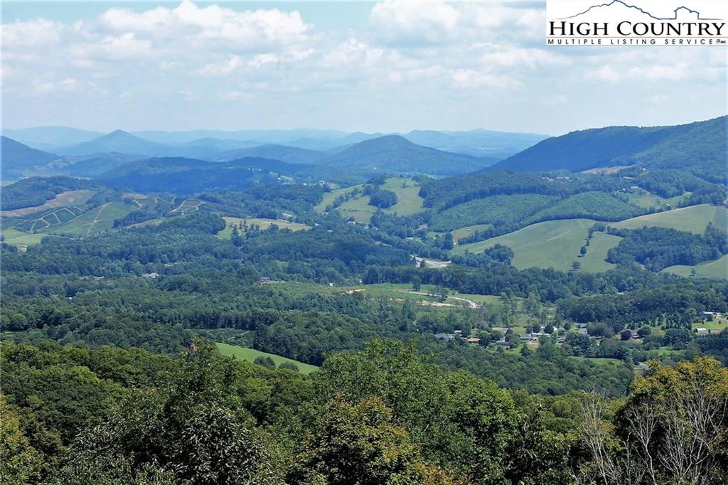 Image number 18 for the current listing