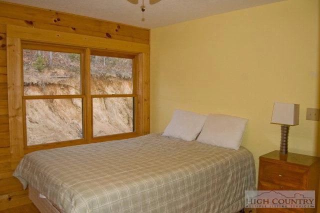 Image number 6 for the current listing
