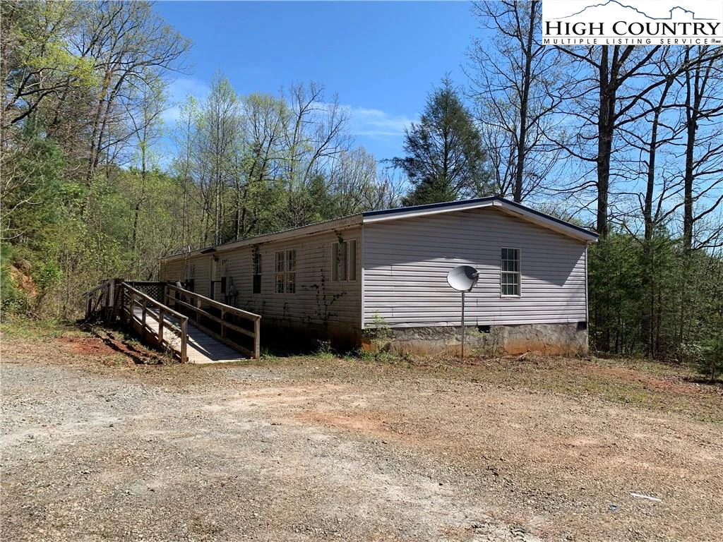 Image number 14 for the current listing