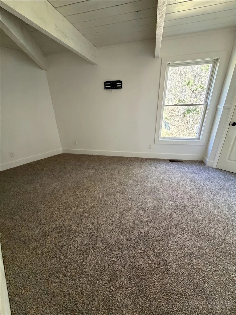 Image number 12 for the current listing