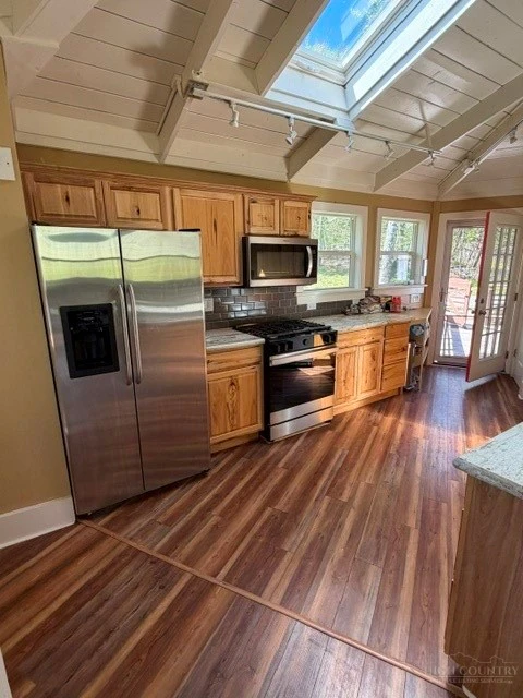 Image number 8 for the current listing