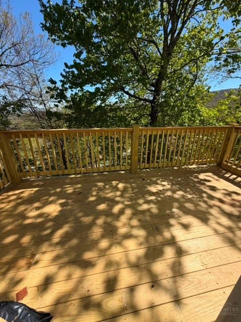 Image number 11 for the current listing
