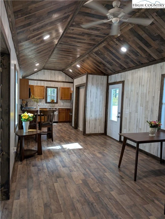 Image number 21 for the current listing