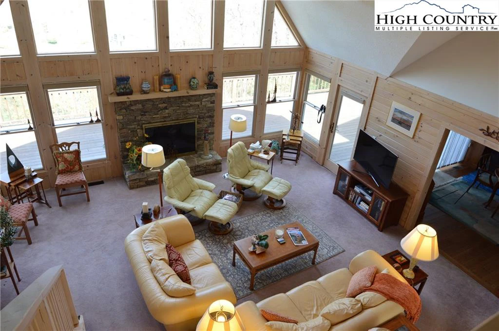 Image number 12 for the current listing
