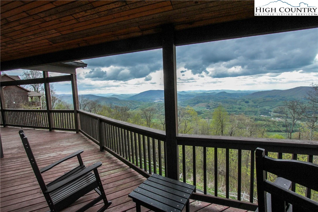 Image number 3 for the current listing