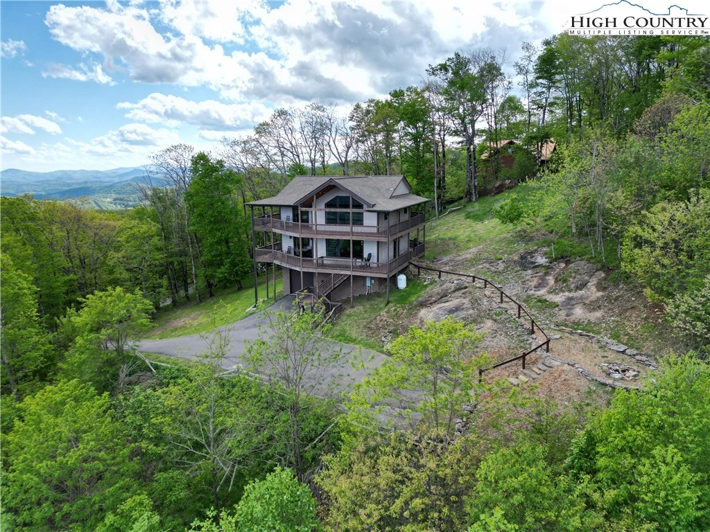 Image number 16 for the current listing