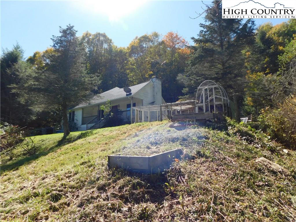 Image number 12 for the current listing