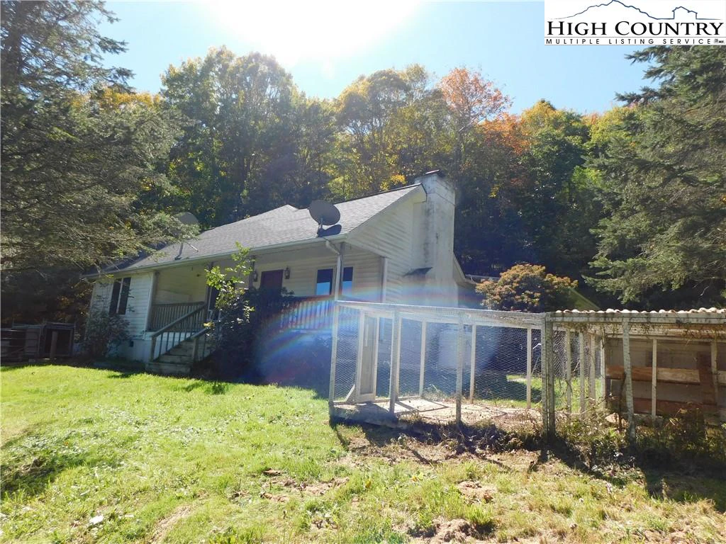 Image number 3 for the current listing