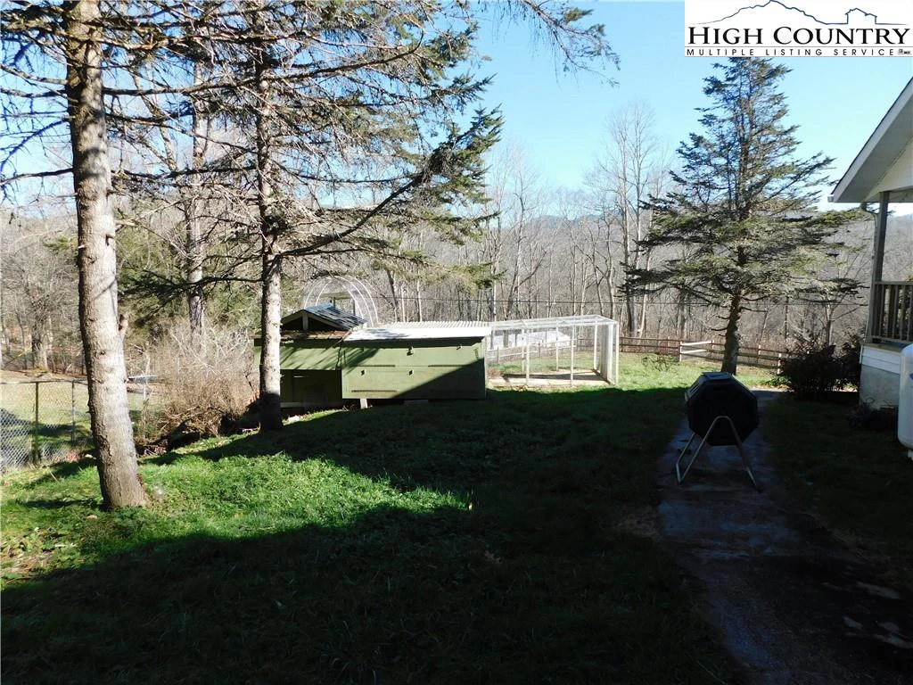 Image number 13 for the current listing
