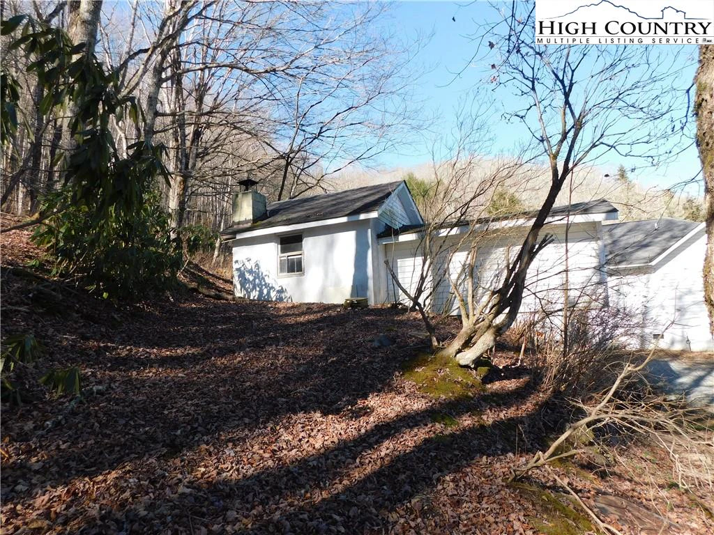 Image number 21 for the current listing