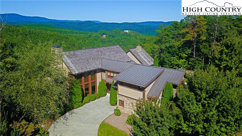 Image number 1 for the current listing