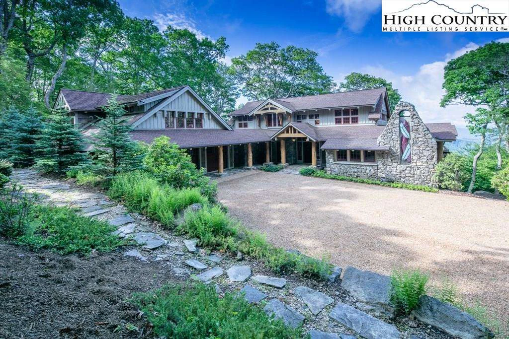 Image number 1 for the current listing