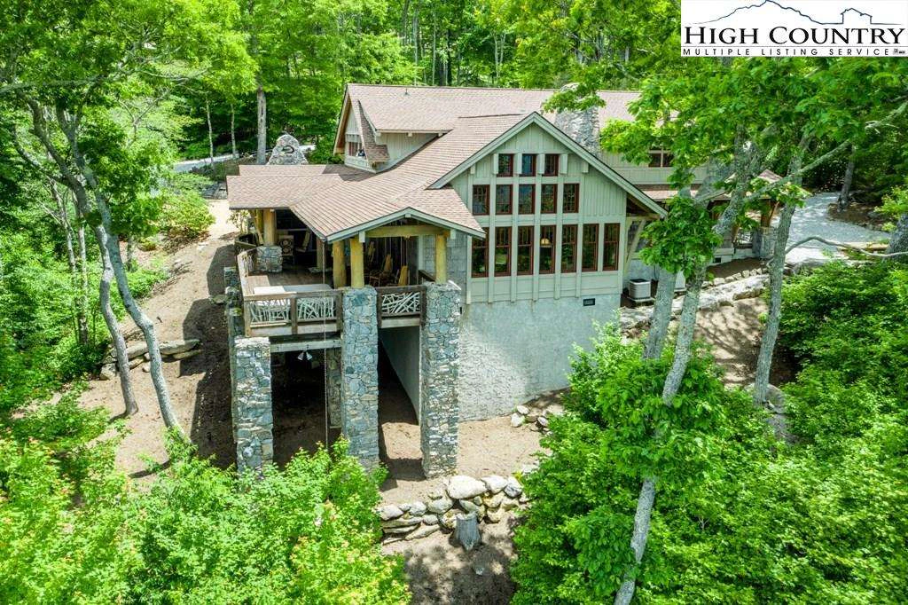Image number 19 for the current listing