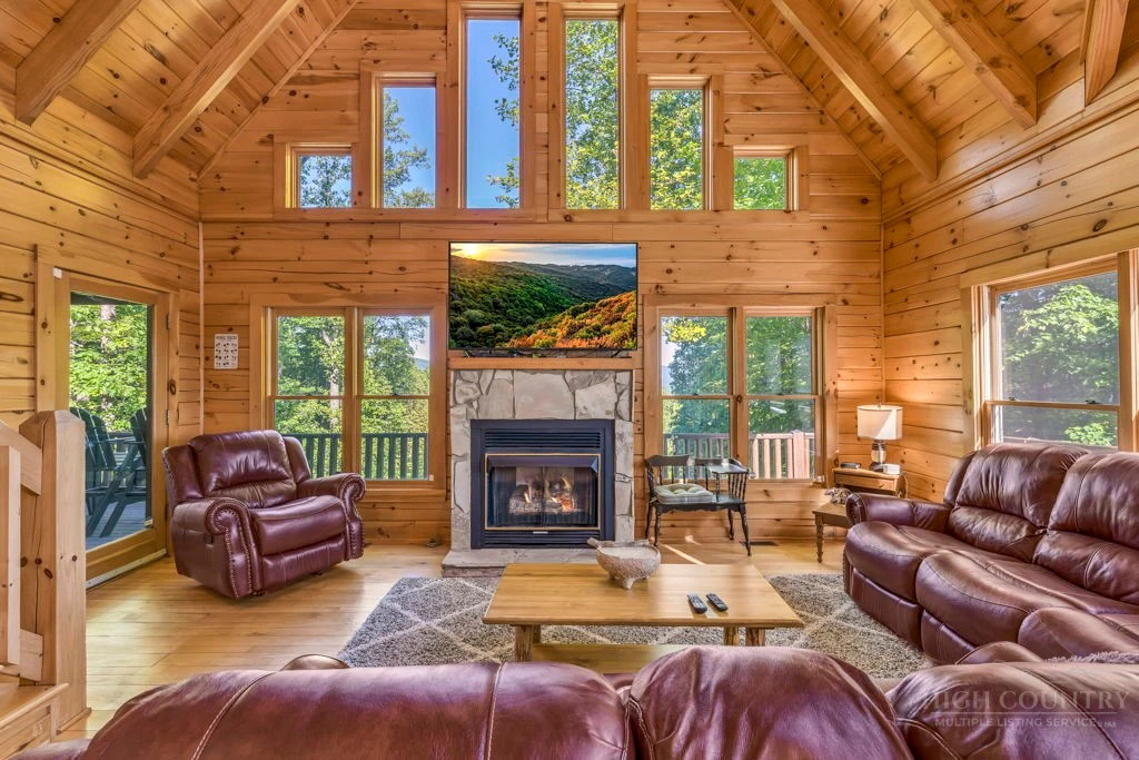 Image number 10 for the current listing