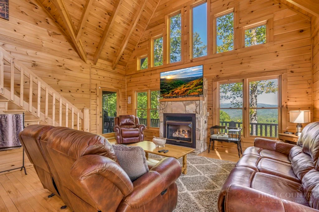 Image number 15 for the current listing