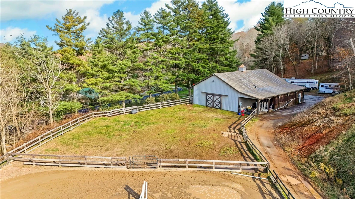 Image number 6 for the current listing