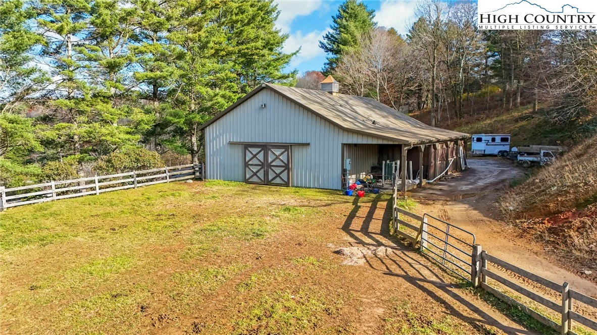 Image number 7 for the current listing