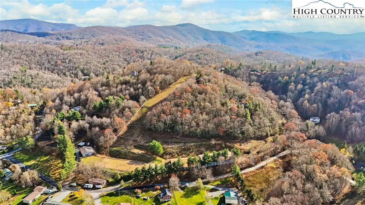 Image number 13 for the current listing