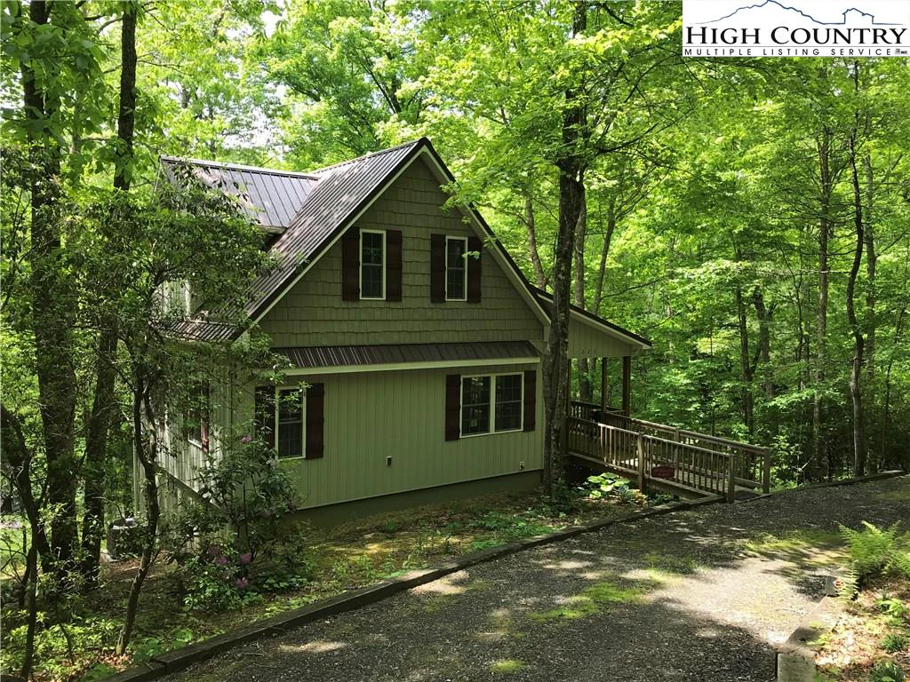 Image number 1 for the current listing
