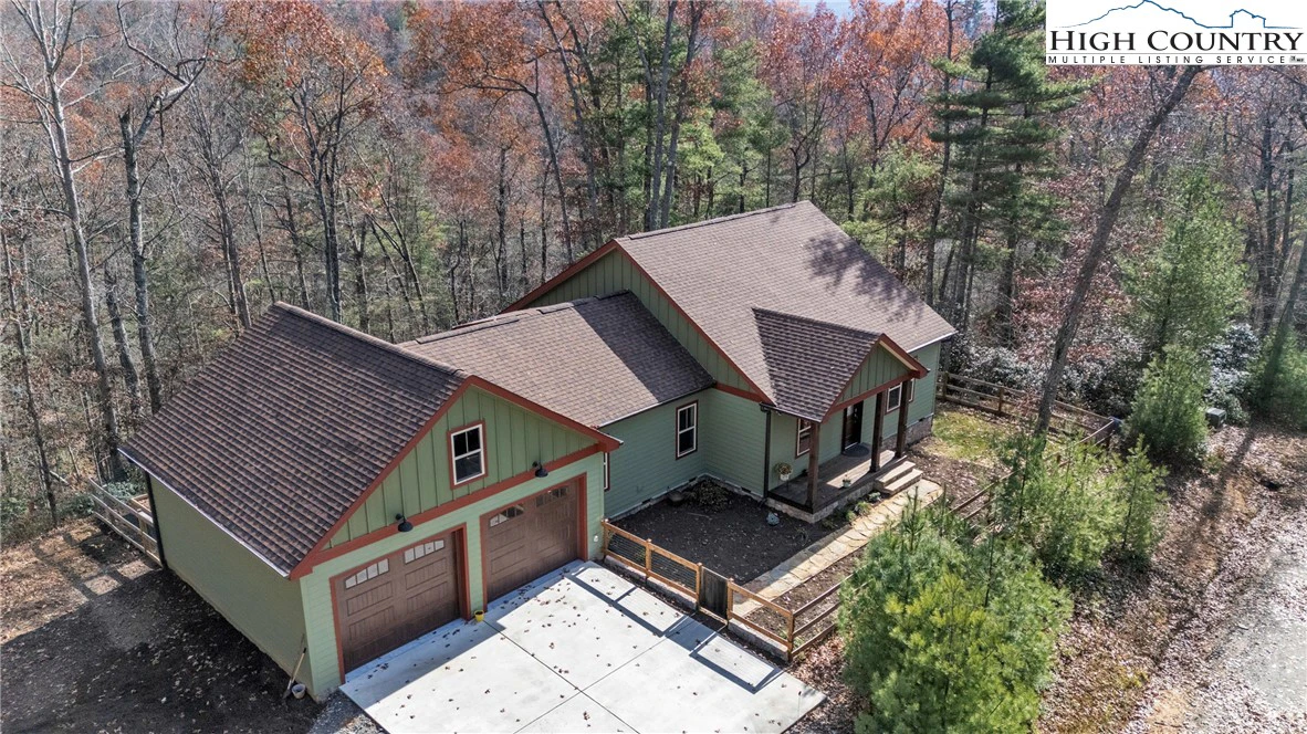 Image number 1 for the current listing