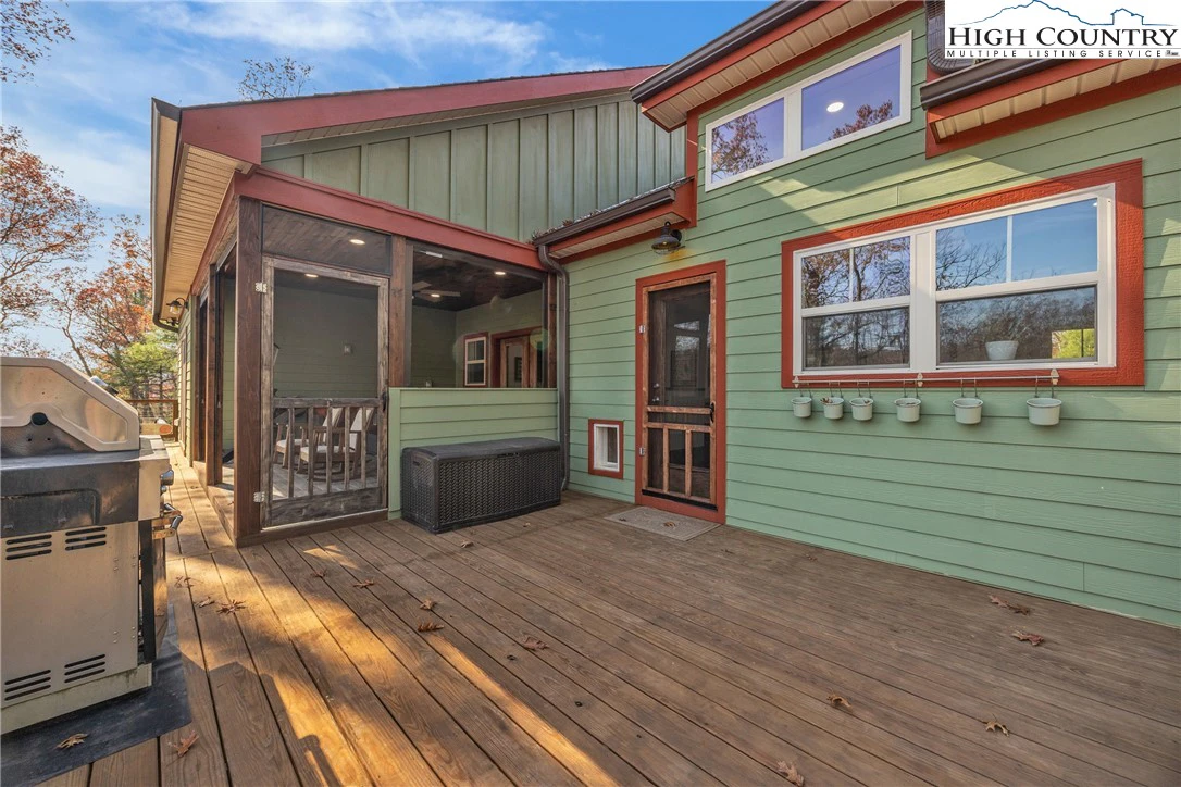 Image number 12 for the current listing