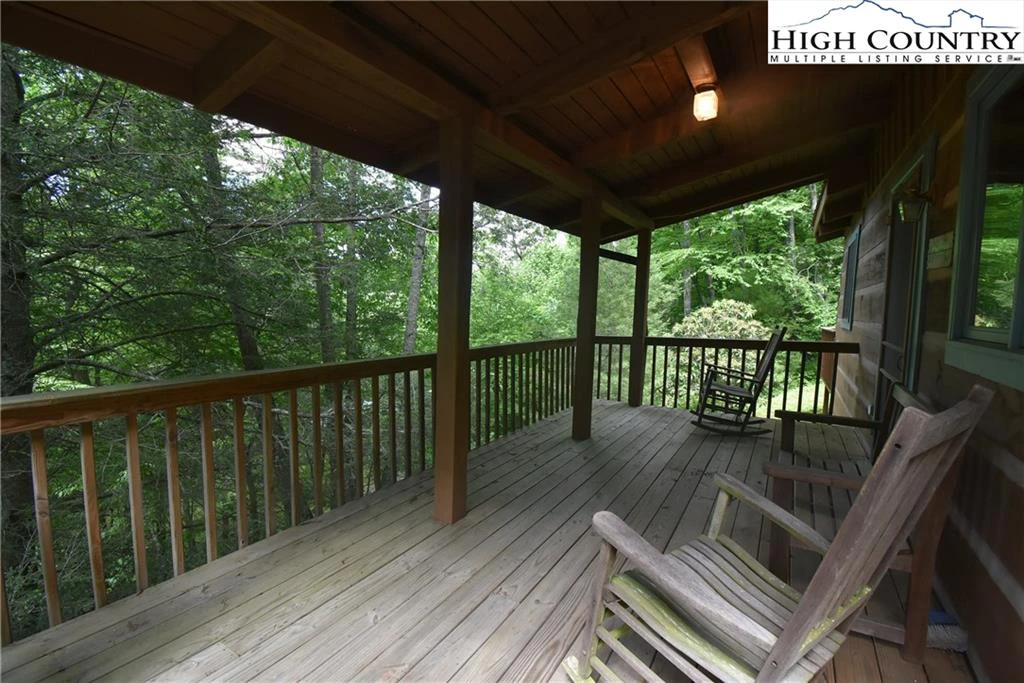 Image number 5 for the current listing