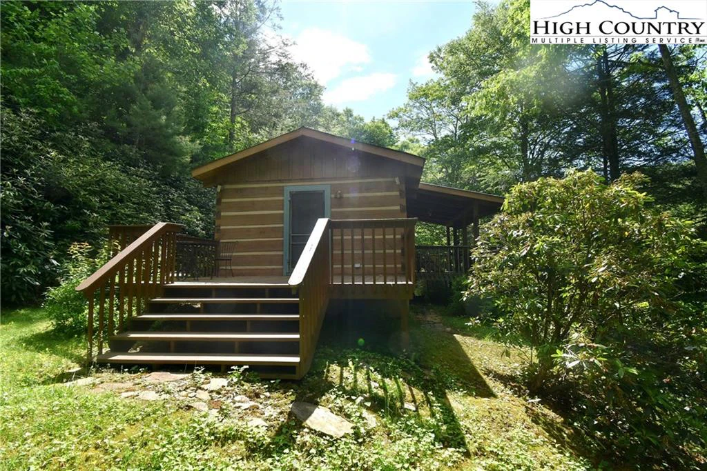 Image number 17 for the current listing