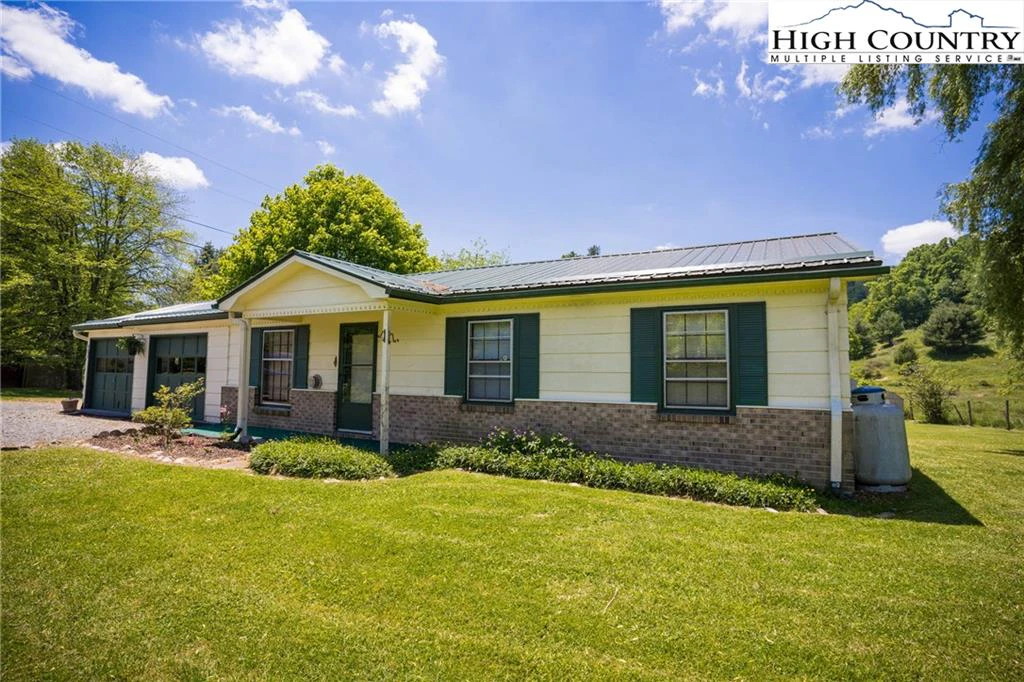 Image number 1 for the current listing