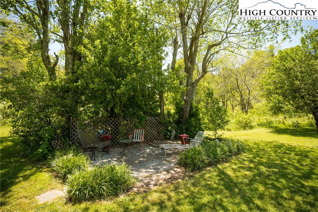 Image number 2 for the current listing
