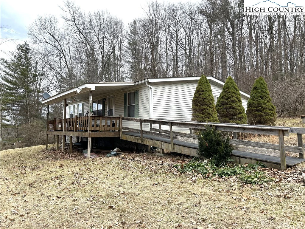 Image number 1 for the current listing