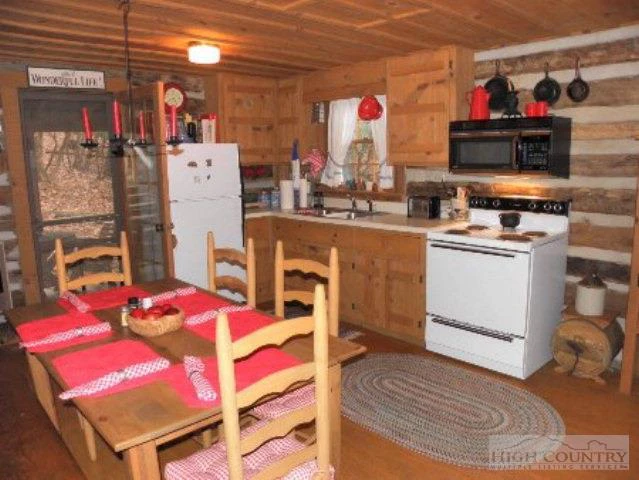 Image number 7 for the current listing