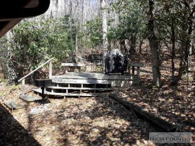 Image number 15 for the current listing
