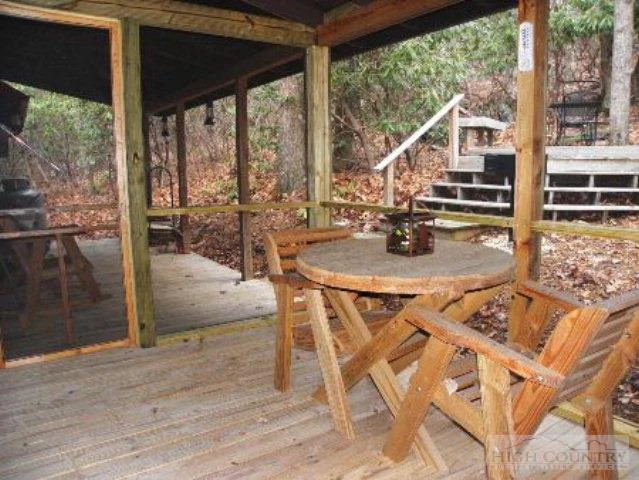 Image number 14 for the current listing