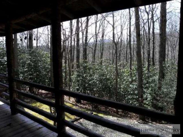 Image number 11 for the current listing