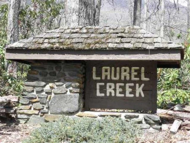 Image number 2 for the current listing