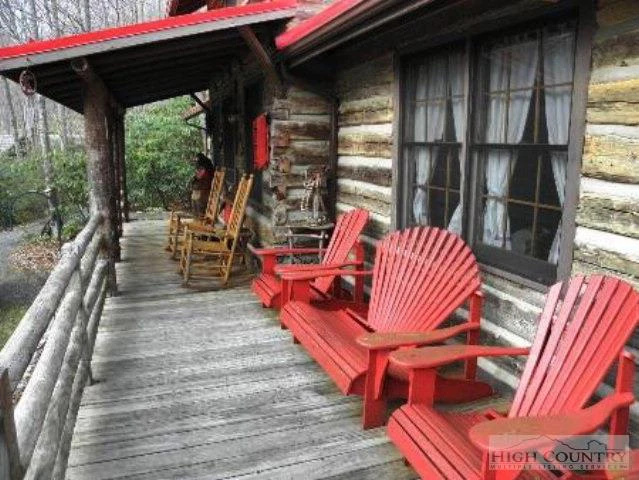 Image number 10 for the current listing