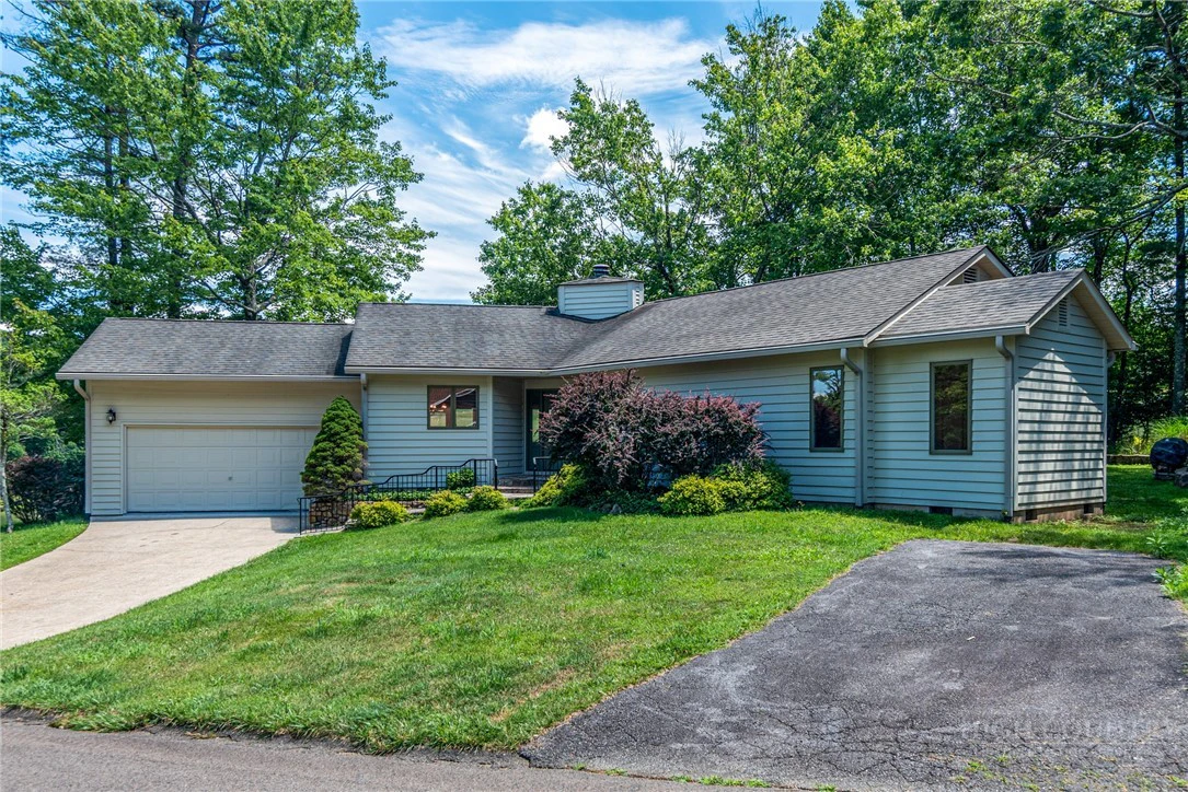 Image number 2 for the current listing