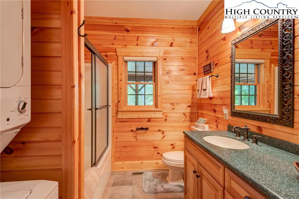 Image number 5 for the current listing