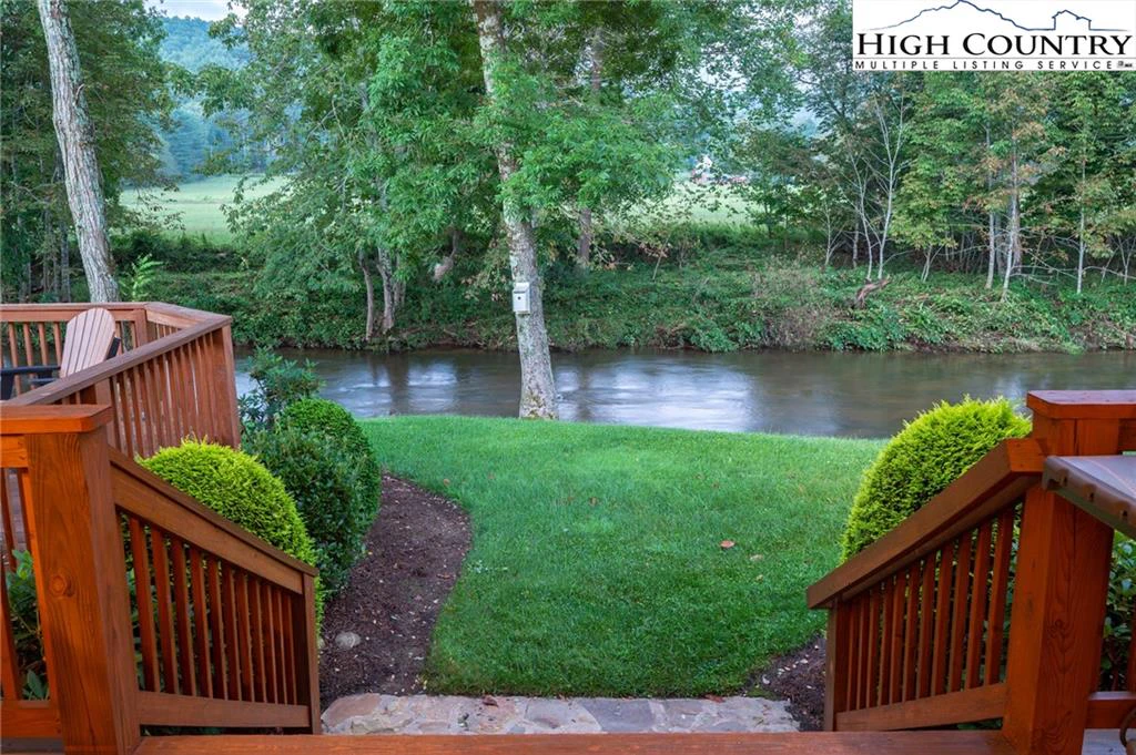Image number 6 for the current listing