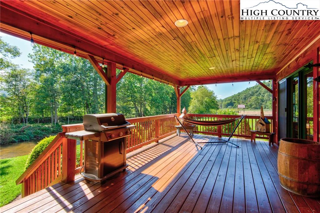Image number 7 for the current listing