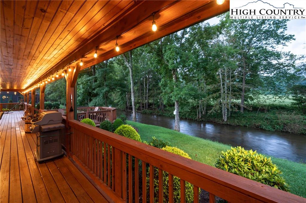 Image number 10 for the current listing