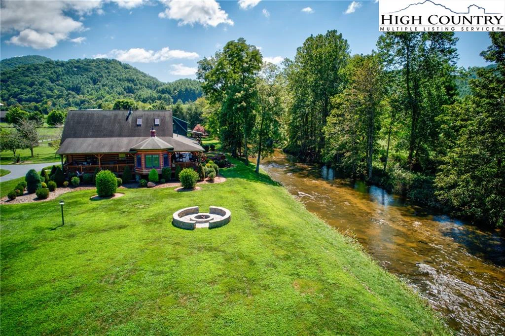 Image number 15 for the current listing