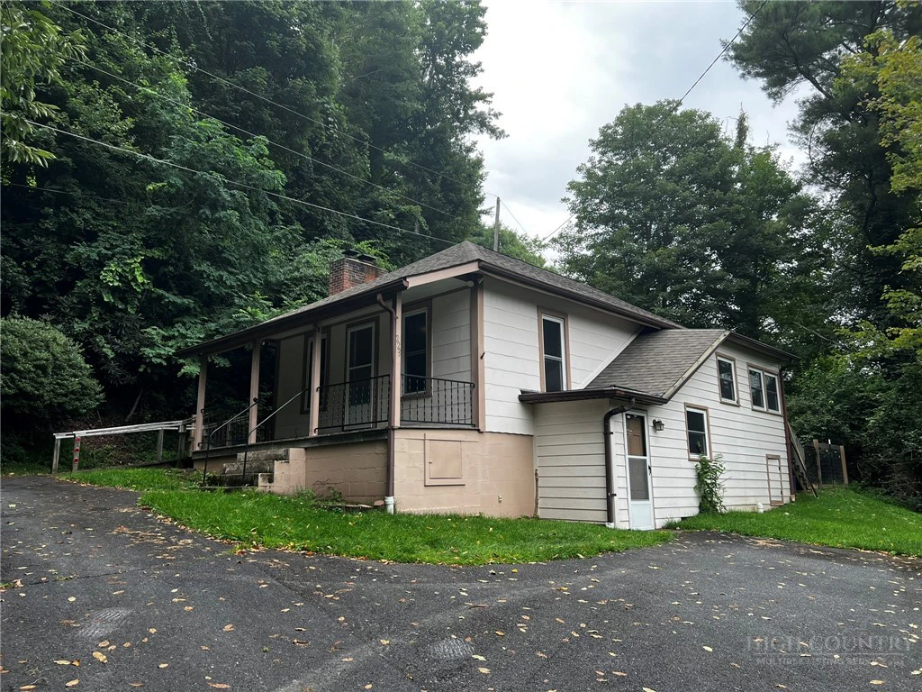 Image number 5 for the current listing