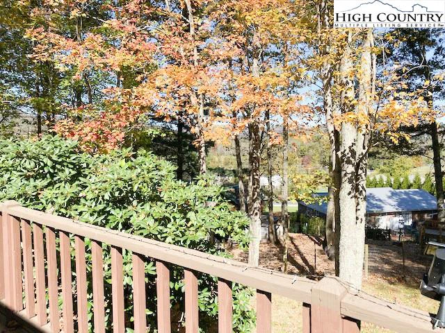 Image number 15 for the current listing