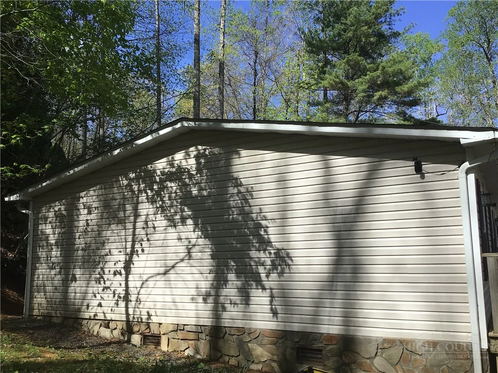 Image number 8 for the current listing